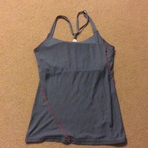 Mountain hardwear tank top